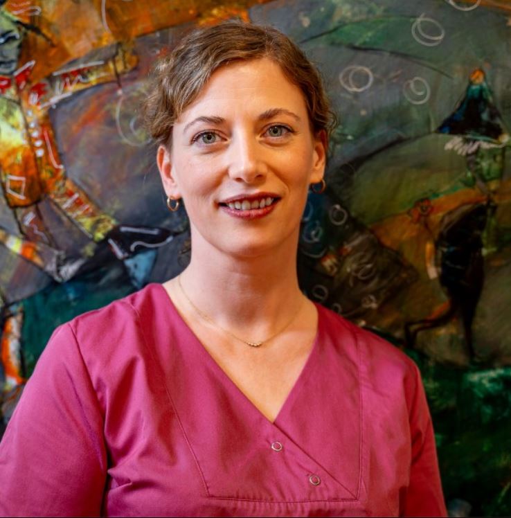 Dr. Hannah Oppel